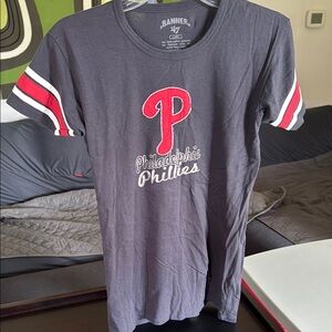 Women’s Fitted Philadelphia Phillies Shirt